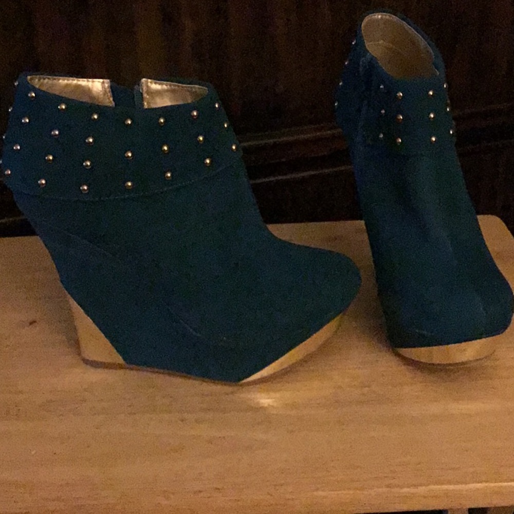 Winter Wedge Booties